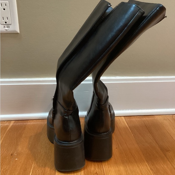 Black Pleather Women's Boots - Picture 3 of 3